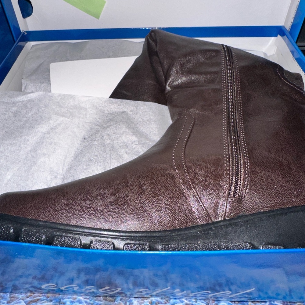 Easy Street Women's Brown Tess Plus Wide Calf Knee High Boots 8 M BNIB $80 - Picture 7 of 9